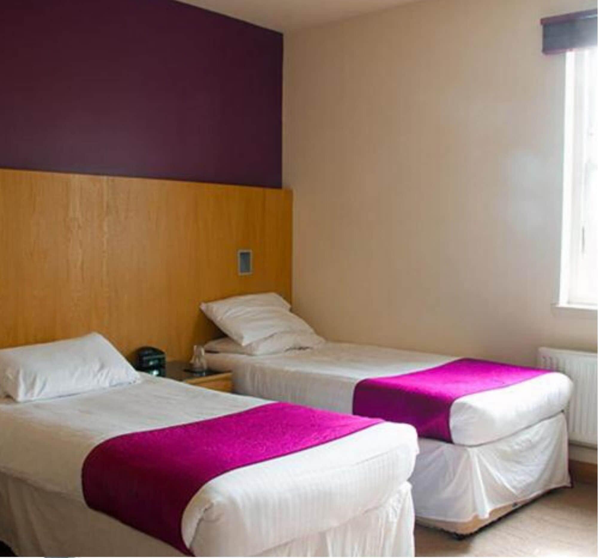 Rooms At 29 Bruce Street Dunfermline Zewnętrze zdjęcie