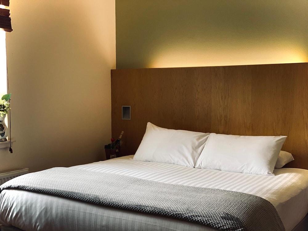 Rooms At 29 Bruce Street Dunfermline Zewnętrze zdjęcie