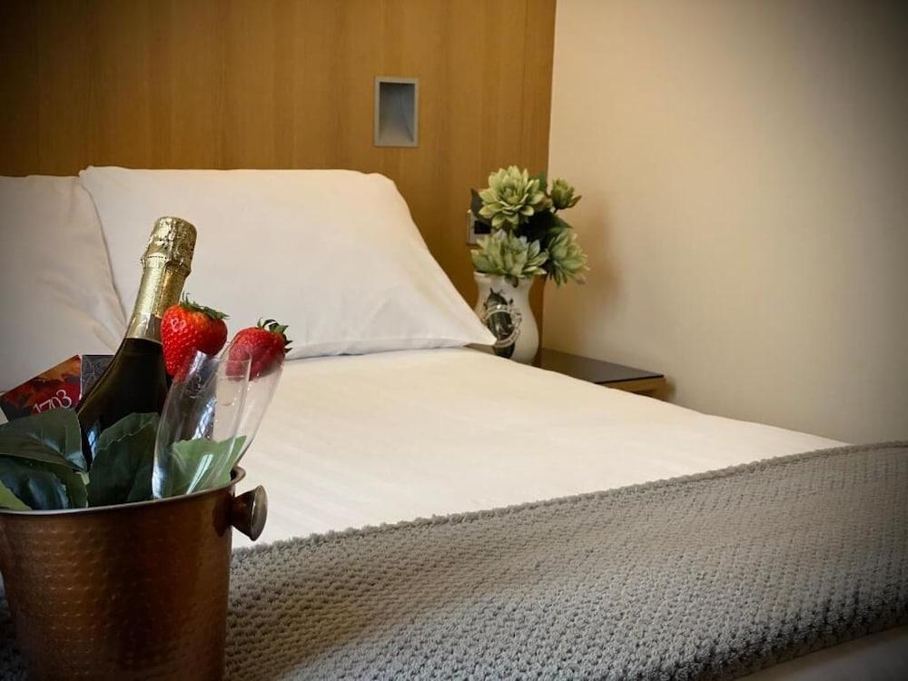 Rooms At 29 Bruce Street Dunfermline Zewnętrze zdjęcie